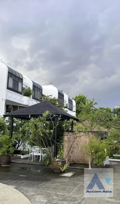 7  4 br Townhouse for rent and sale in Sathorn ,Bangkok BRT Nararam 3 at Modern style AA44409