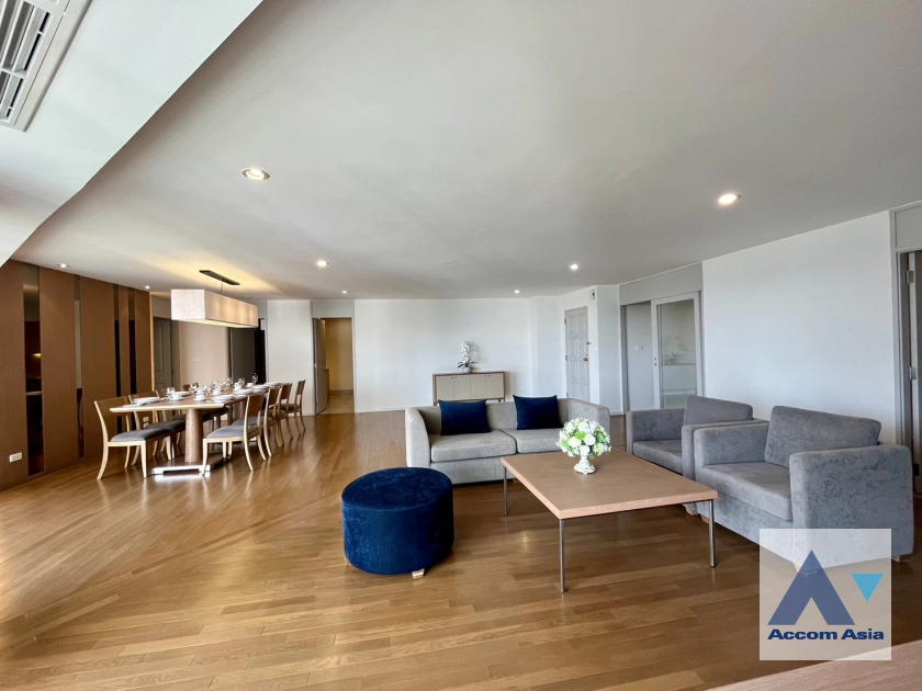  Family-Friendly Serviced Apartment with Big Green Spaces Apartment  3 Bedroom for Rent BRT Thanon Chan in Sathorn Bangkok