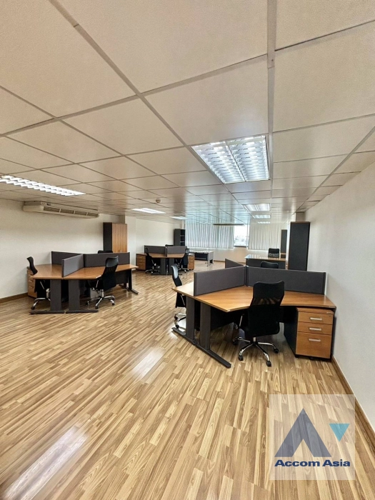 unit Office space For Rent in Sathorn, Bangkok  near BTS Saint Louis (AA44420)