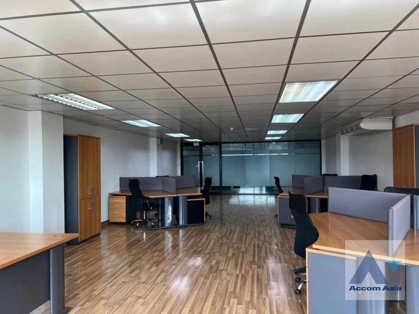 unit Office space For Rent in Sathorn, Bangkok  near BTS Saint Louis (AA44420)