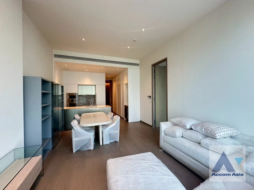 unitFully Furnished, Pet friendly |  1 Bedroom  Condominium For Rent & Sale in Ploenchit, Bangkok  near BTS Chitlom (AA44423)