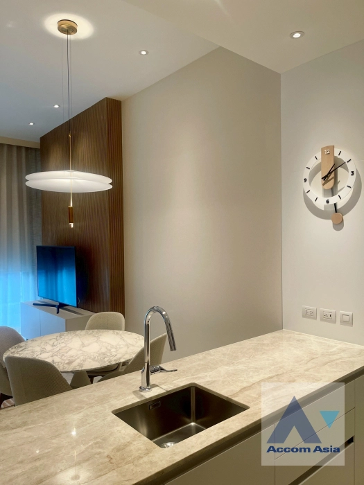 11  1 br Condominium For Rent in Ploenchit ,Bangkok BTS Chitlom at Scope Langsuan AA44425