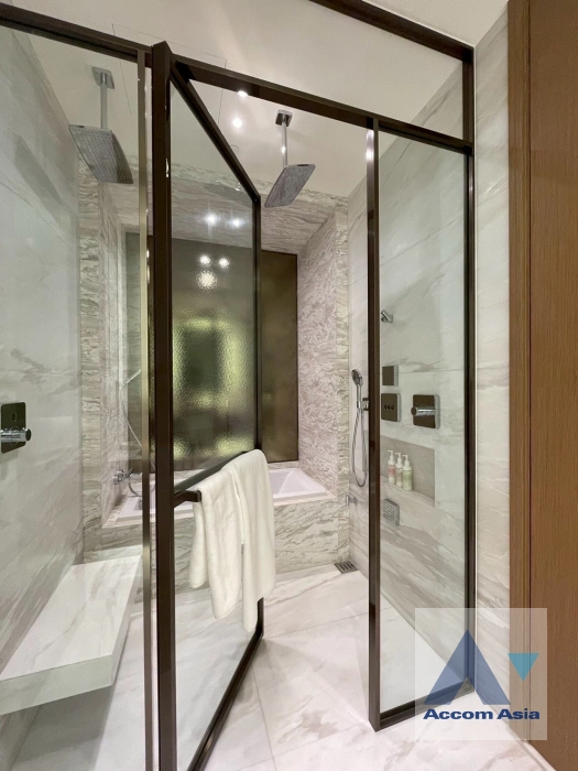 20  1 br Condominium For Rent in Ploenchit ,Bangkok BTS Chitlom at Scope Langsuan AA44425