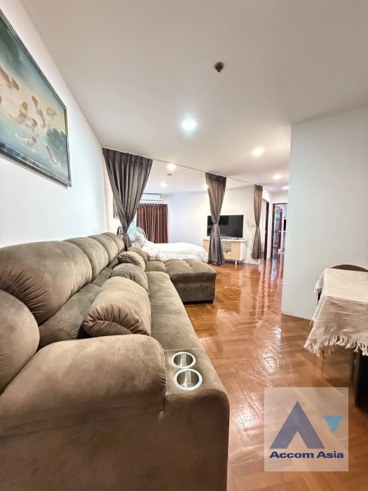 unit 2 Bedrooms  Condominium For Rent & Sale in Ploenchit, Bangkok  near BTS Ploenchit (AA44426)
