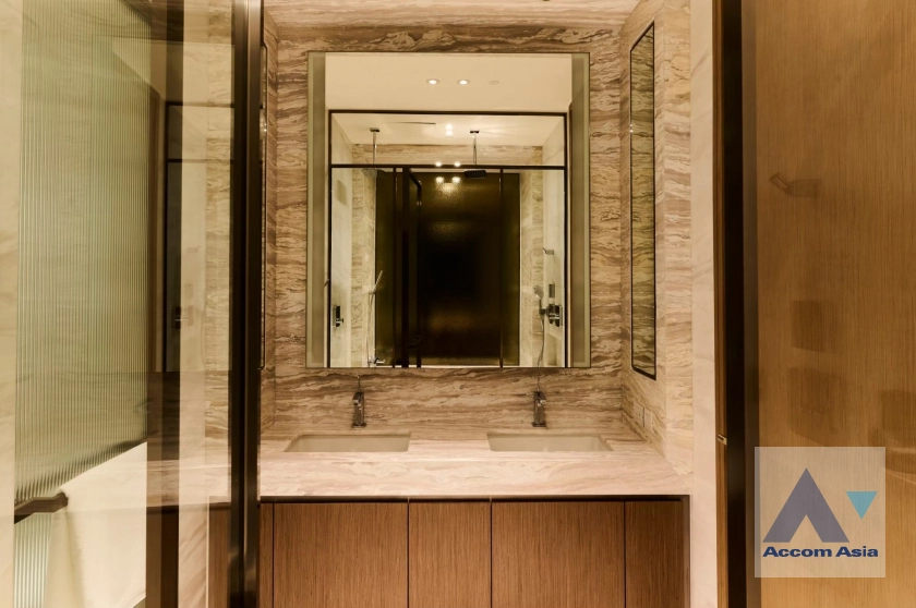 12  1 br Condominium For Rent in Ploenchit ,Bangkok BTS Chitlom at Scope Langsuan AA44431