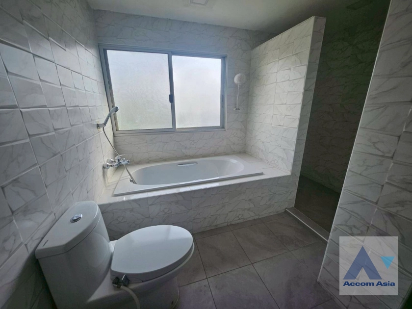 9  3 br Apartment for rent and sale in Sukhumvit ,Bangkok BTS Thong Lo at Oasis at Sukhumvit AA44435