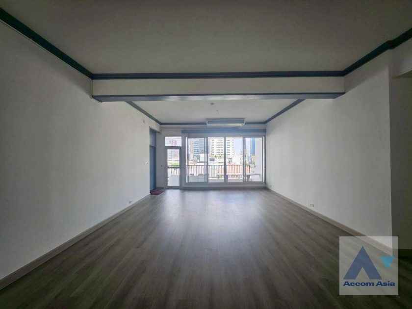  1  3 br Apartment for rent and sale in Sukhumvit ,Bangkok BTS Thong Lo at Oasis at Sukhumvit AA44435