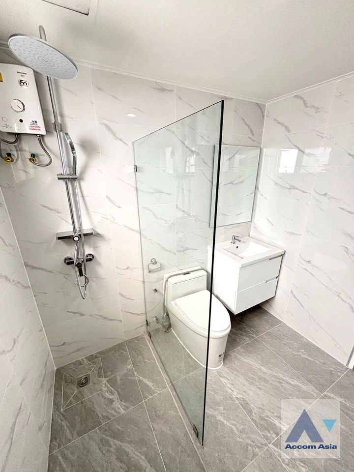 13  2 br Condominium for rent and sale in Sukhumvit ,Bangkok BTS Phra khanong at Waterford Park Rama 4 AA44438