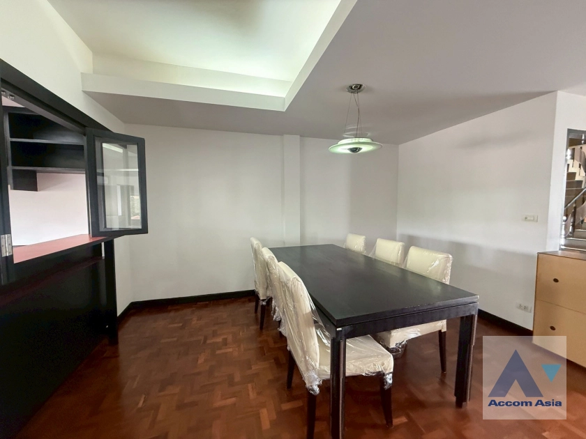 unitPet friendly |  2 Bedrooms  Apartment For Rent & Sale in Sukhumvit, Bangkok  near BTS Thong Lo (AA44439)