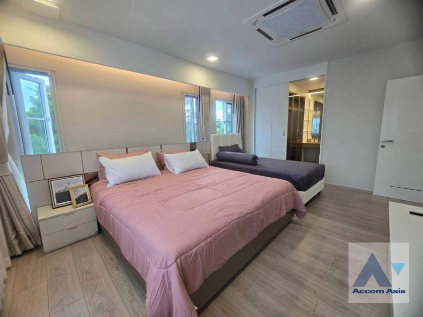 9  5 br House For Rent in Samutprakan ,Samutprakan  at Villaggio 3 Srinakarin Bangna AA44447