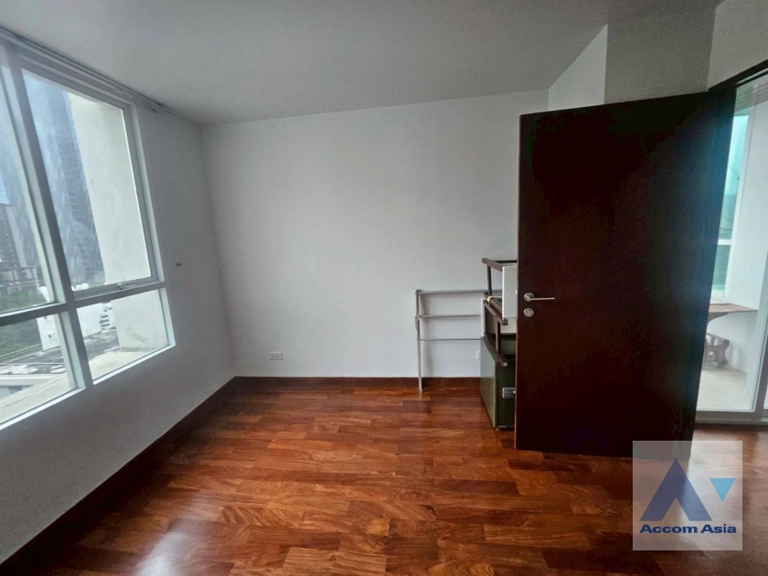 17  2 br Condominium For Rent in Ploenchit ,Bangkok BTS Chitlom at Urbana Langsuan AA44455