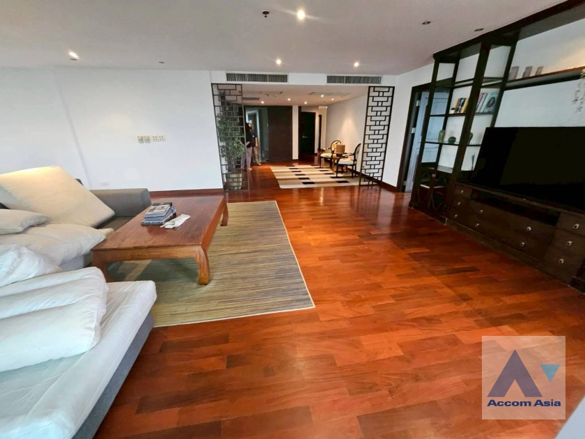 unitPenthouse |  3 Bedrooms  Condominium For Rent & Sale in Ploenchit, Bangkok  near BTS Chitlom (AA44461)