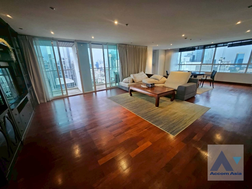 Penthouse |  Urbana Langsuan Condominium  3 Bedroom for Sale & Rent BTS Chitlom in Ploenchit Bangkok