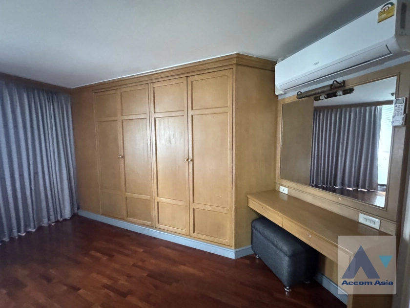 13  2 br Apartment for rent and sale in Sukhumvit ,Bangkok BTS Nana at Contemporary Lifestyle AA44462