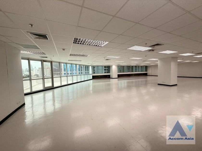 8  Office Space For Rent in Sukhumvit ,Bangkok BTS Phrom Phong at UBC II Building AA44464