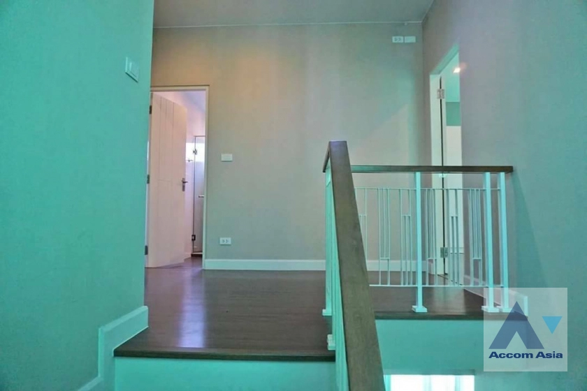 6  4 br House for rent and sale in Samutprakan ,Samutprakan  at House in Compound AA44479