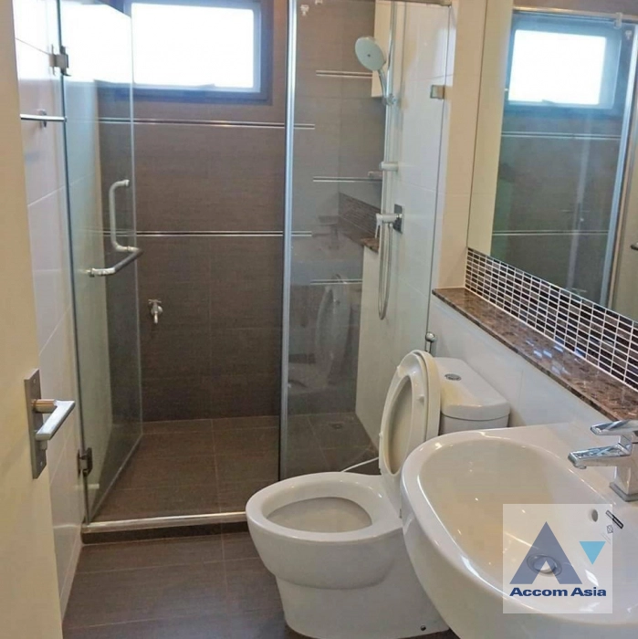 11  4 br House for rent and sale in Samutprakan ,Samutprakan  at House in Compound AA44479