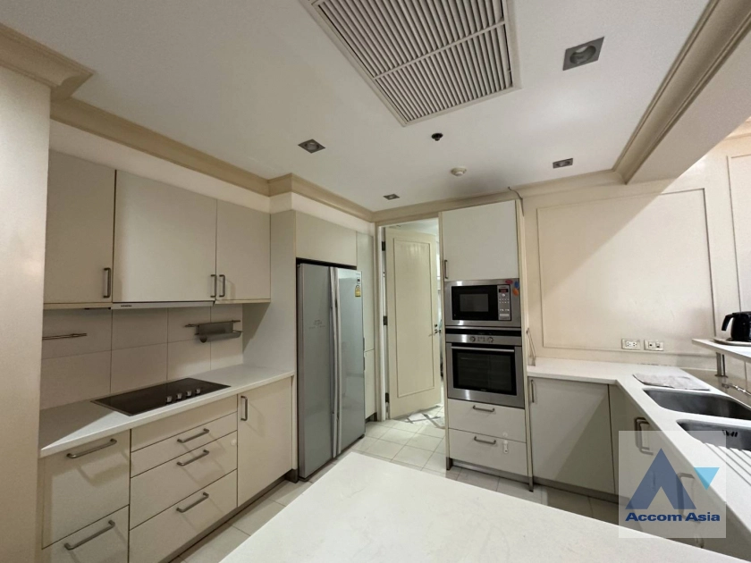 8  3 br Condominium for rent and sale in Silom ,Bangkok BTS Sala Daeng - MRT Silom at Royal Saladaeng AA44482