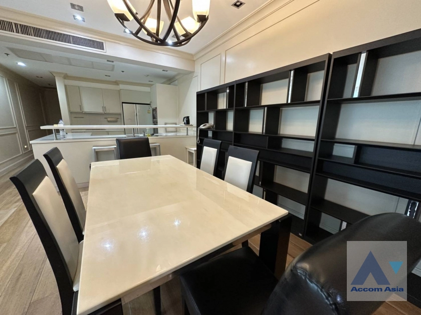 6  3 br Condominium for rent and sale in Silom ,Bangkok BTS Sala Daeng - MRT Silom at Royal Saladaeng AA44482