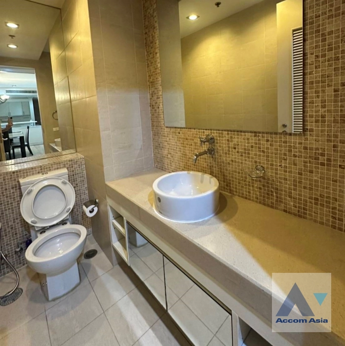 23  3 br Condominium for rent and sale in Silom ,Bangkok BTS Sala Daeng - MRT Silom at Royal Saladaeng AA44482