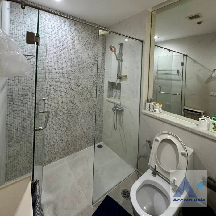 26  3 br Condominium for rent and sale in Silom ,Bangkok BTS Sala Daeng - MRT Silom at Royal Saladaeng AA44482