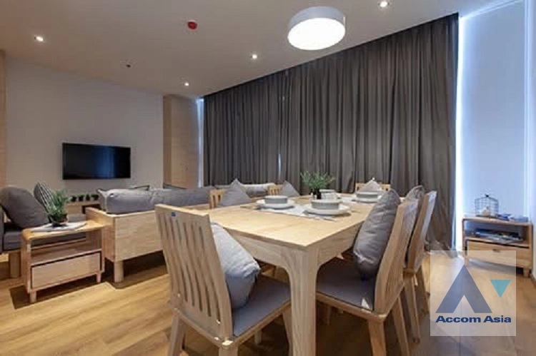 unit 2 Bedrooms  Condominium For Rent in Sukhumvit, Bangkok  near BTS Phrom Phong (AA44483)