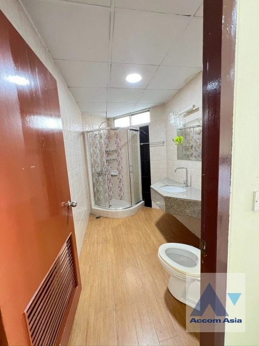 17  2 br Condominium for rent and sale in Ploenchit ,Bangkok BTS Ploenchit at Witthayu Complex AA44485