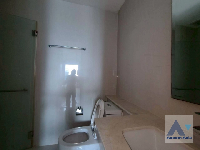 20  2 br Condominium for rent and sale in Ploenchit ,Bangkok BTS Chitlom at Royal Maneeya Executive Residence AA44487