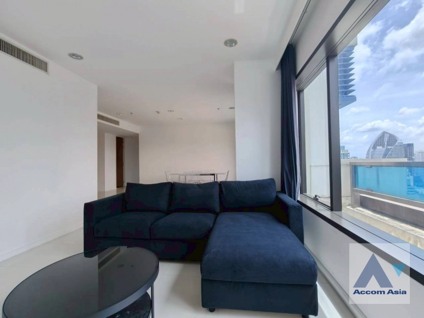 unit 2 Bedrooms  Condominium For Rent & Sale in Ploenchit, Bangkok  near BTS Chitlom (AA44487)