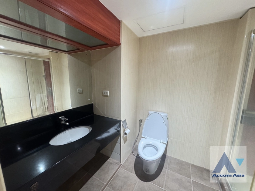 19  3 br Apartment For Rent in Sukhumvit ,Bangkok BTS Thong Lo at Spacious Room AA44488