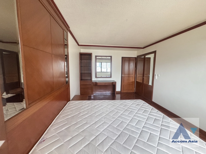 16  3 br Apartment For Rent in Sukhumvit ,Bangkok BTS Thong Lo at Spacious Room AA44488