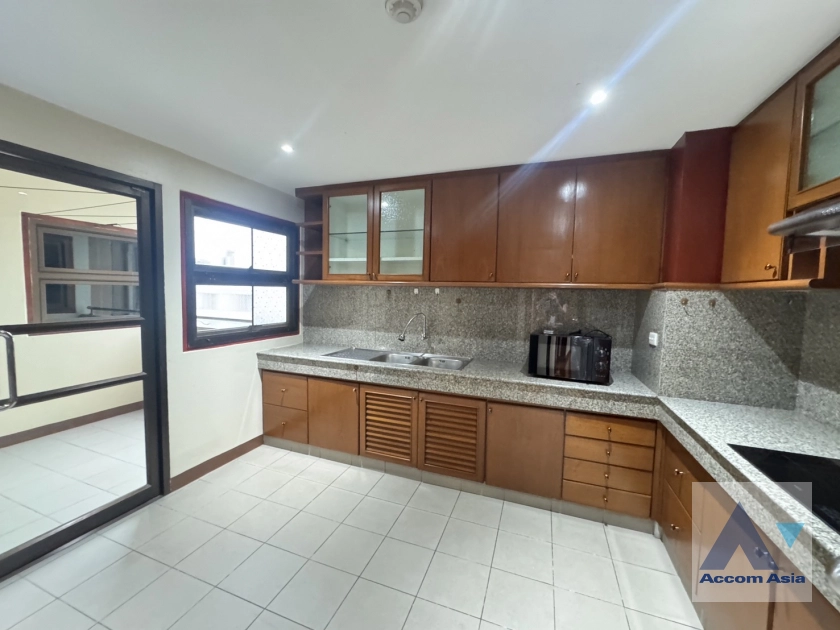 6  3 br Apartment For Rent in Sukhumvit ,Bangkok BTS Thong Lo at Spacious Room AA44488