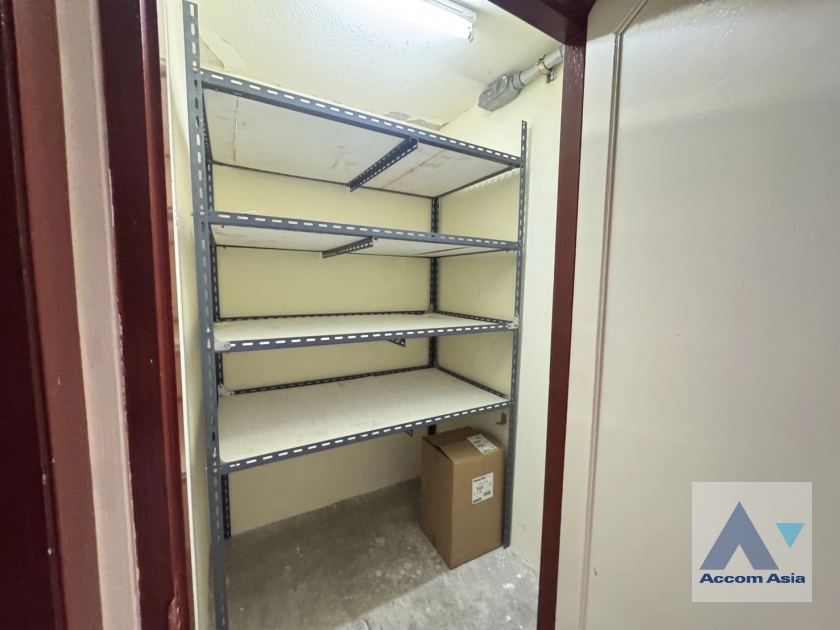 10  3 br Apartment For Rent in Sukhumvit ,Bangkok BTS Thong Lo at Spacious Room AA44488