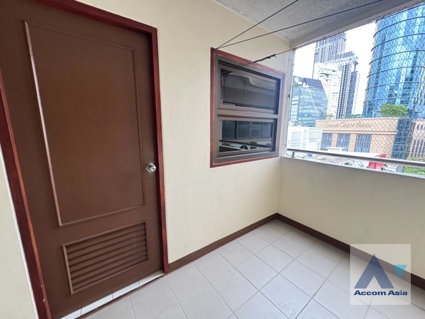 8  3 br Apartment For Rent in Sukhumvit ,Bangkok BTS Thong Lo at Spacious Room AA44488