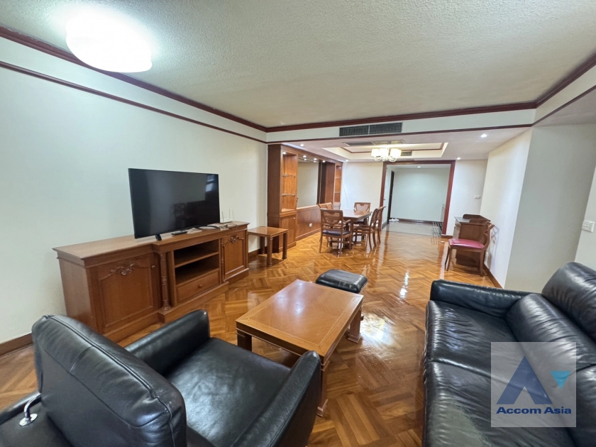 unit 3 Bedrooms  Apartment For Rent in Sukhumvit, Bangkok  near BTS Thong Lo (AA44489)