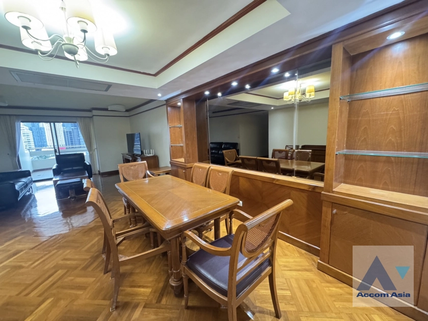  1  3 br Apartment For Rent in Sukhumvit ,Bangkok BTS Thong Lo at Spacious Room AA44489