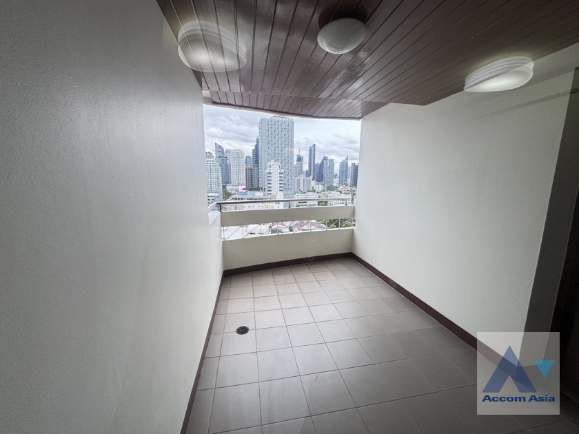 6  3 br Apartment For Rent in Sukhumvit ,Bangkok BTS Thong Lo at Spacious Room AA44489