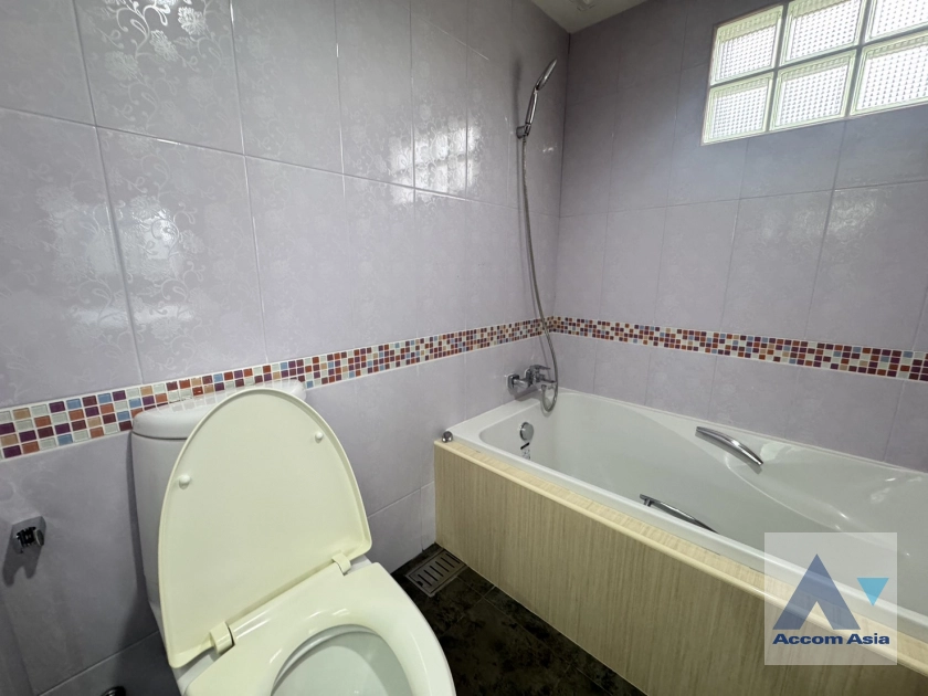 15  3 br Apartment For Rent in Sukhumvit ,Bangkok BTS Thong Lo at Spacious Room AA44489