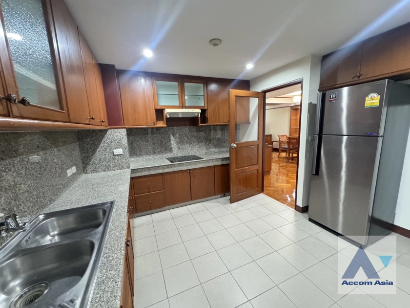 unit 3 Bedrooms  Apartment For Rent in Sukhumvit, Bangkok  near BTS Thong Lo (AA44489)