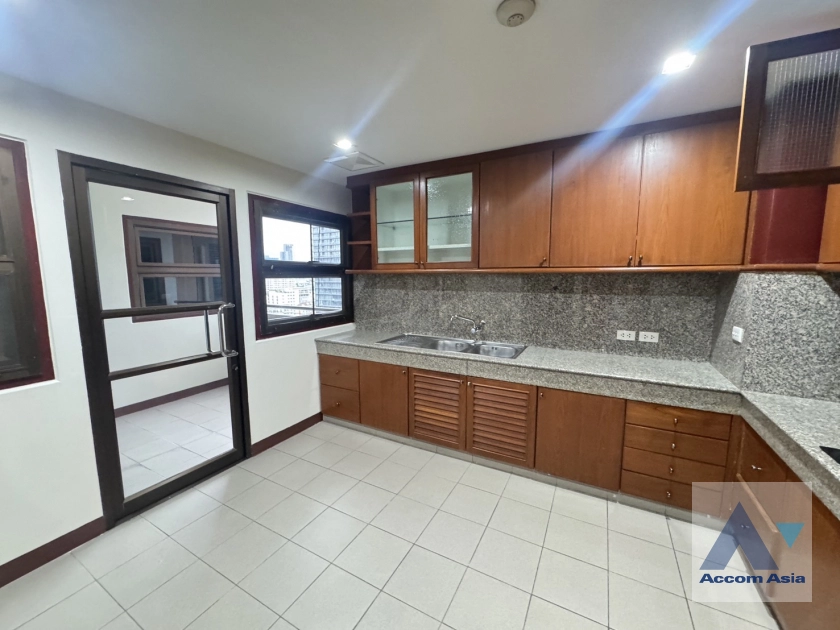 5  3 br Apartment For Rent in Sukhumvit ,Bangkok BTS Thong Lo at Spacious Room AA44489