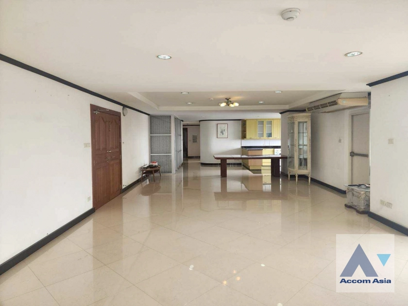 unitBright, Airy, with Unblocked City Views ( AA44496 )