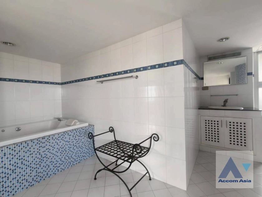 16  3 br Condominium For Sale in Sukhumvit ,Bangkok BTS Ekkamai at Casa Viva AA44496