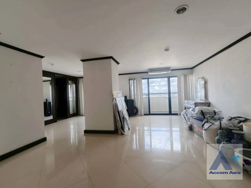 12  3 br Condominium For Sale in Sukhumvit ,Bangkok BTS Ekkamai at Casa Viva AA44496
