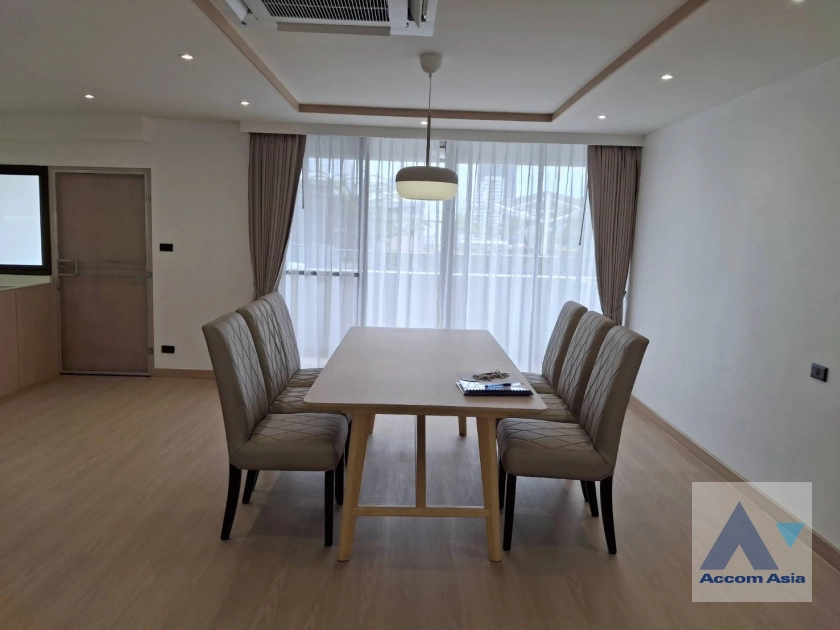  1  3 br Apartment for rent and sale in Sukhumvit ,Bangkok BTS Thong Lo at Perfect For A Big Family AA44501
