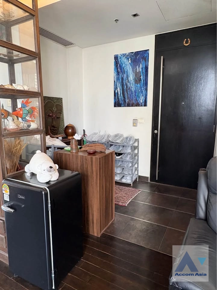 4  2 br Condominium For Sale in Sukhumvit ,Bangkok BTS Asok - MRT Sukhumvit at Domus 16 AA44503