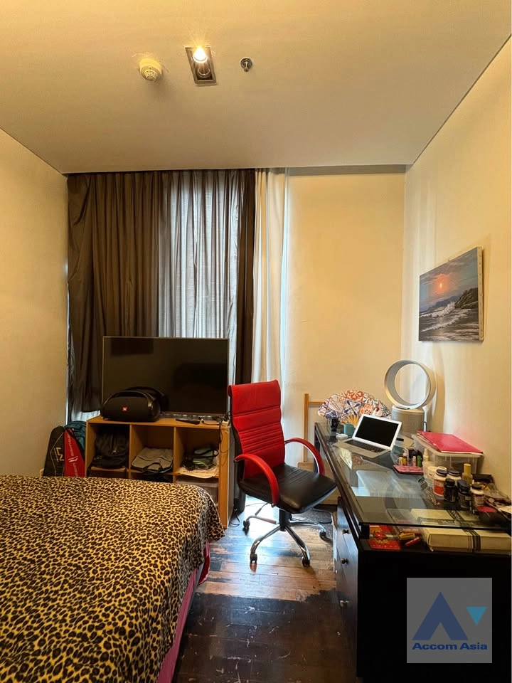 6  2 br Condominium For Sale in Sukhumvit ,Bangkok BTS Asok - MRT Sukhumvit at Domus 16 AA44503