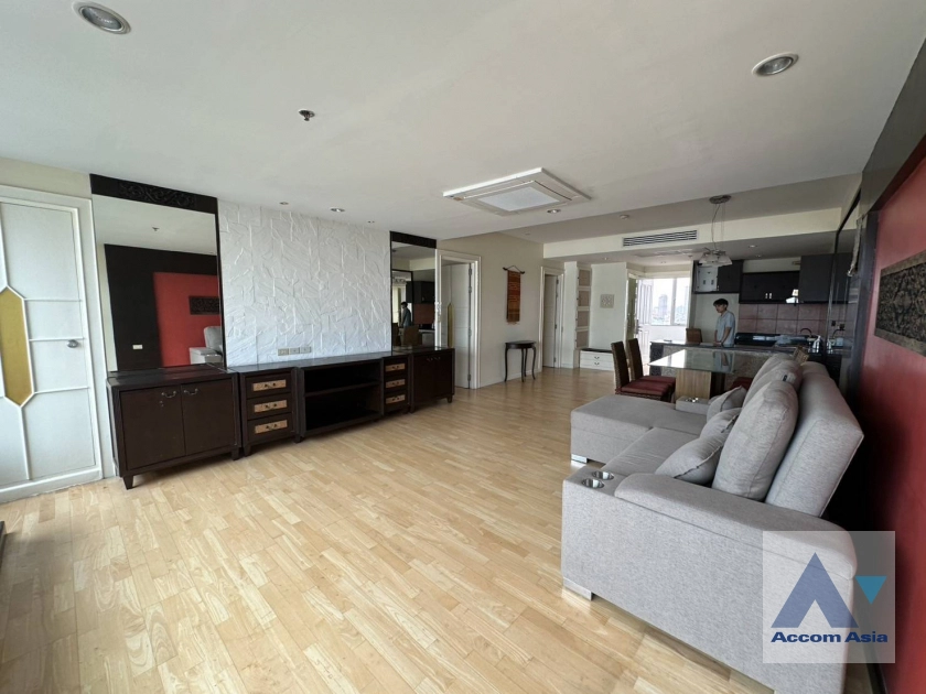  Baan Sathorn Chaophraya Condominium  2 Bedroom for Rent BTS Krung Thon Buri in Charoennakhon Bangkok