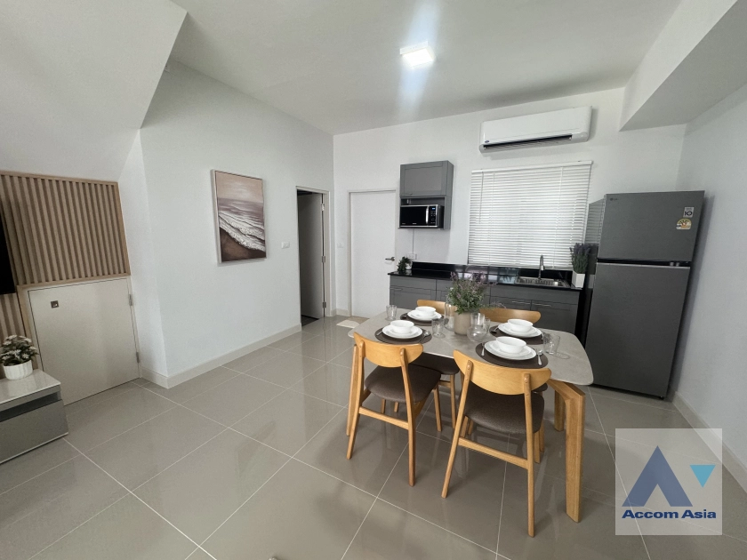 unit 3 Bedrooms  Townhouse For Rent & Sale in Samutprakan, Samutprakan  (AA44510)