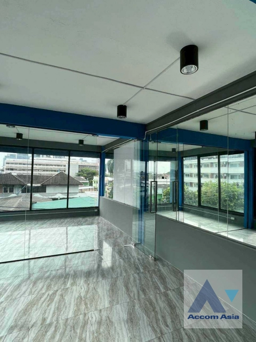 4  4 br Townhouse for rent and sale in Sukhumvit ,Bangkok BTS Bang Chak AA44513