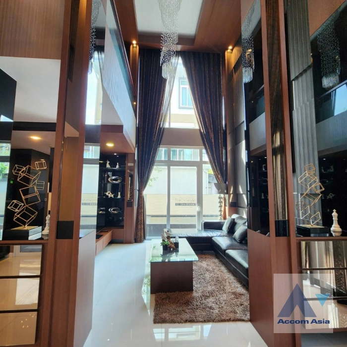 5  4 br House for rent and sale in Lat Phrao ,Bangkok MRT Lat Phrao at The Gallery House Pattern AA44514